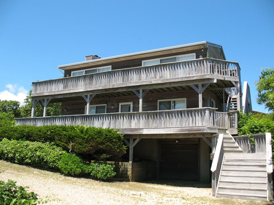 1st image of 475 Old Montauk Hwy
