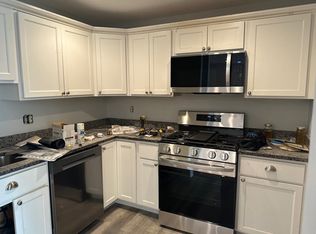 604 Chelmsford St APT 4, Lowell, MA 01851