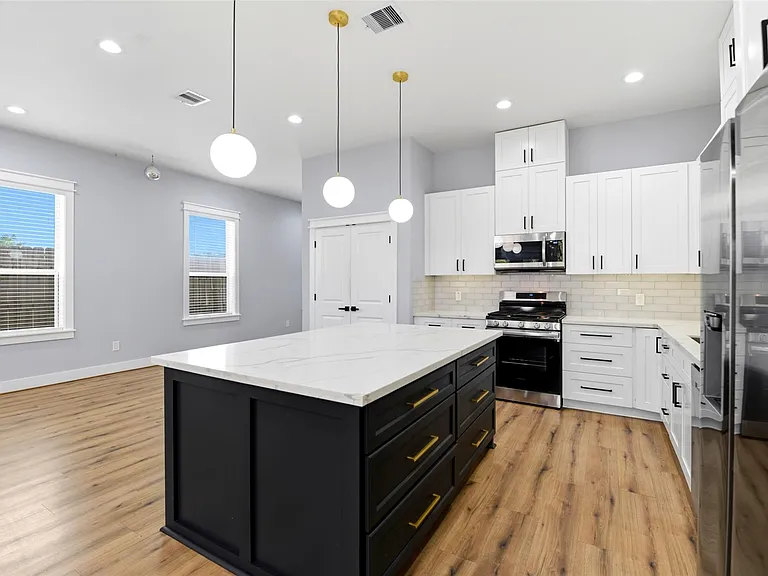 6476 Tc Jester Blvd — Photo 17