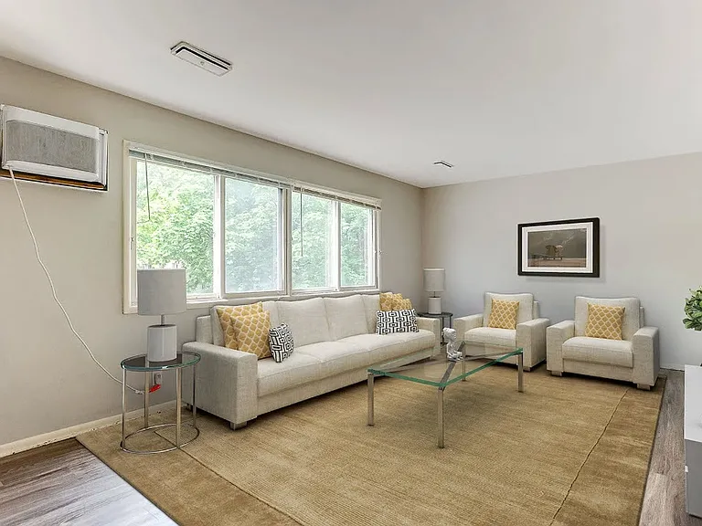 1100 W. 28th Street — Photo 11
