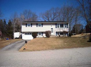 22 Glendale Rd, Oakdale, CT 06370