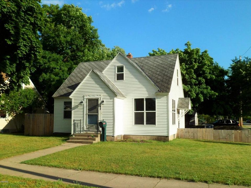 1st image of 342 W 18th St