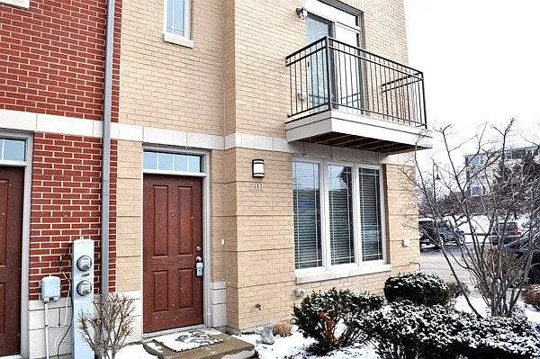 922 Warren Ave #201 — Photo 6