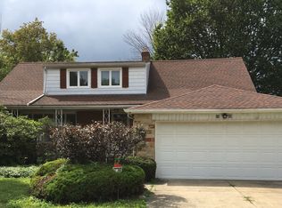 2548 Claver Rd, University Heights, OH 44118