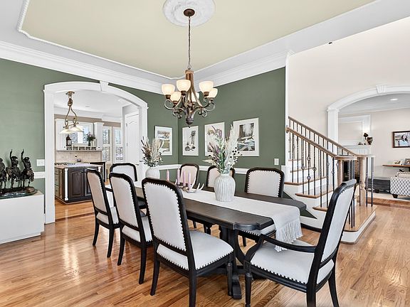 5th image of 101 Bell Rd