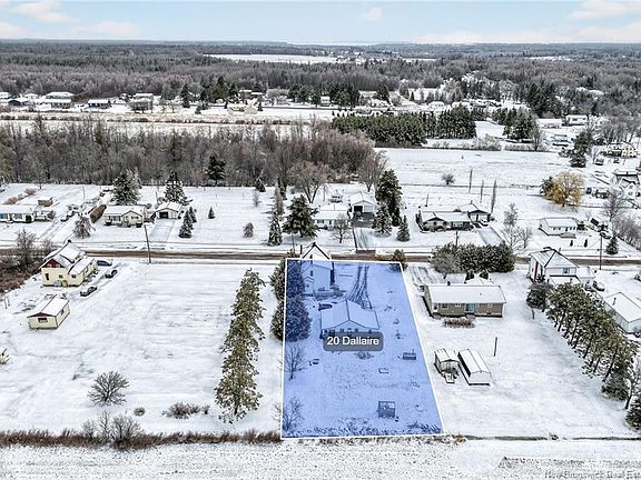 2nd image of 20 Dallaire Rd