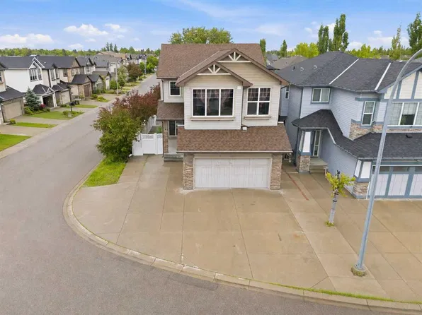 290 NE Valleyview Ct SE, Calgary, AB T2B 0K7
