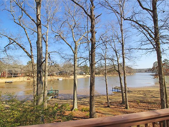 3rd image of 4707 Pebble Shore Dr