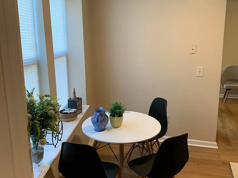 1227 Sea St #1 — Photo 15