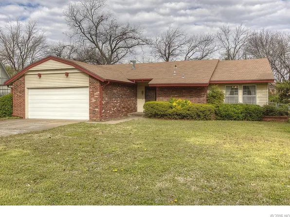 5648 S 82nd Ave E, Tulsa, OK 74145