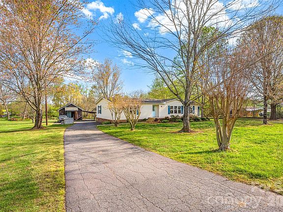 2nd image of 5708 Harwell Rd