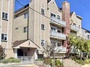5135 Zelzah Ave APT 203, Encino, CA 91316