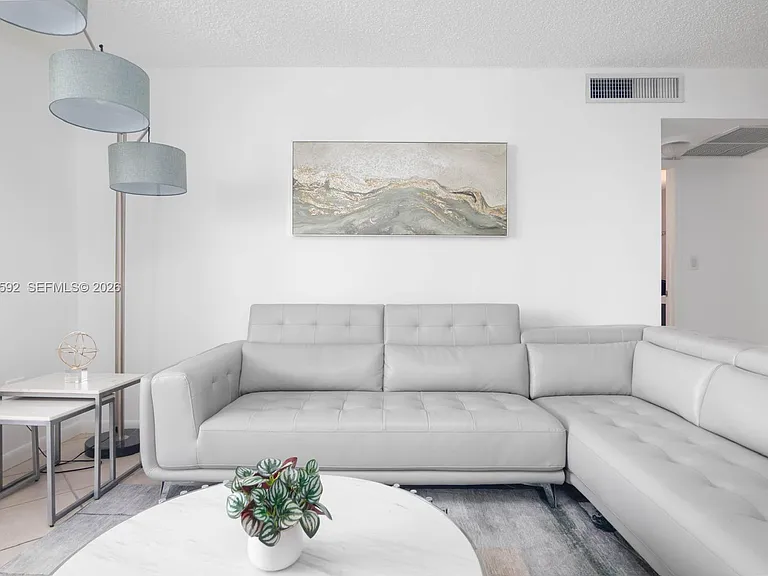 5555 Collins Ave #14U — Photo 39