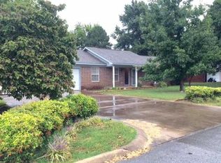 806 Cedar Ln, Prairie Grove, AR 72753