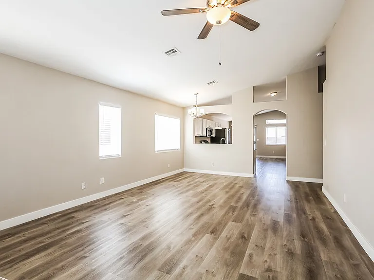 516 Shallow Mist Ct — Photo 4