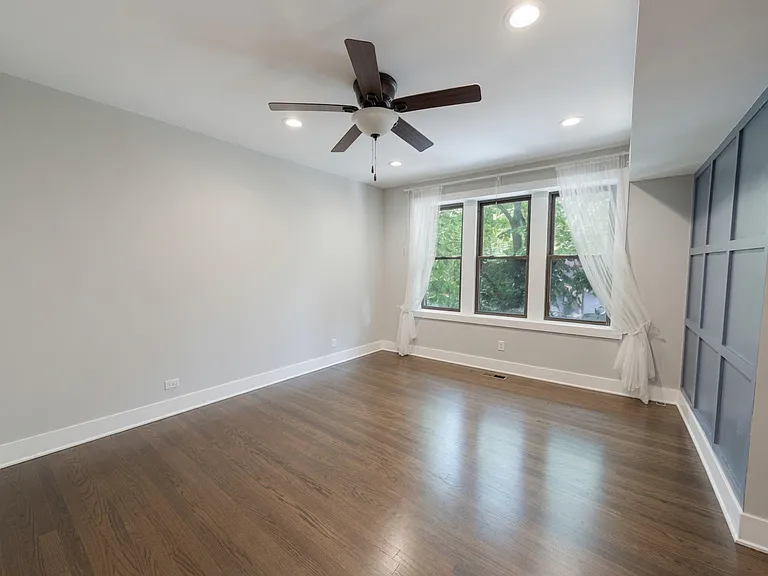 4004 N Bell Ave #2B — Photo 2