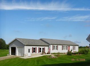 8720 Gulf Rd, North East, PA 16428