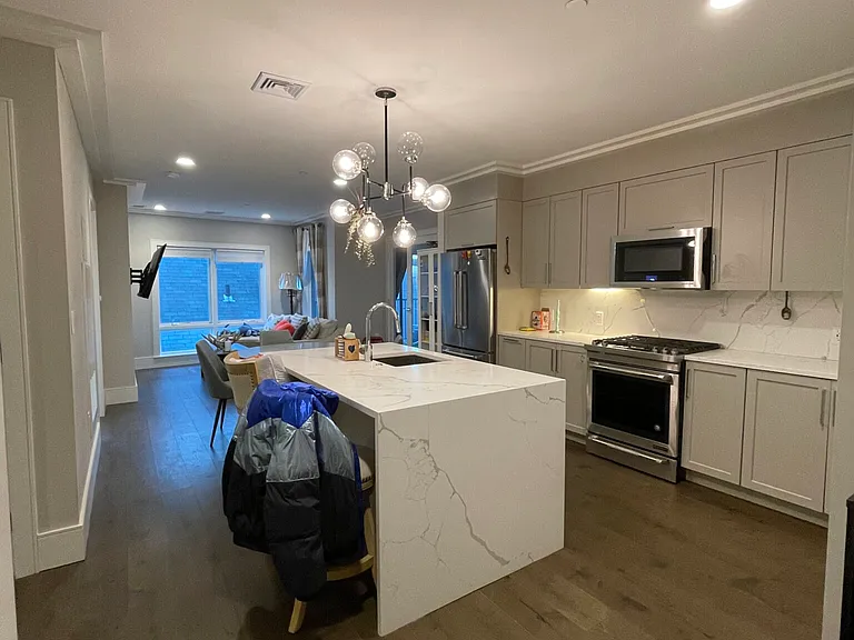 214 Market St #301 — Photo 30