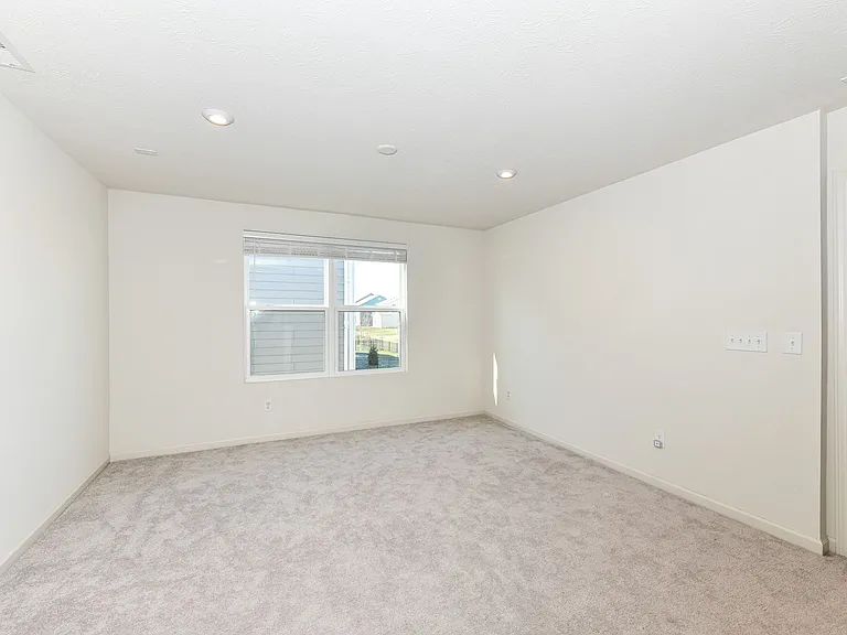 5528 Rothbury Rd — Photo 16