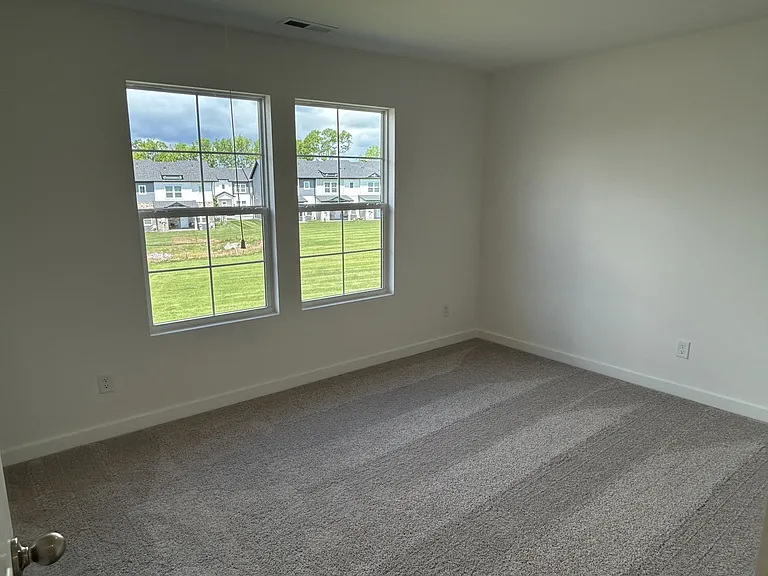 1544 Elliott Williams Way — Photo 6