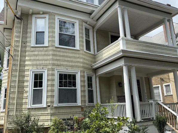 22 Pendleton St #3, New Haven, CT 06511
