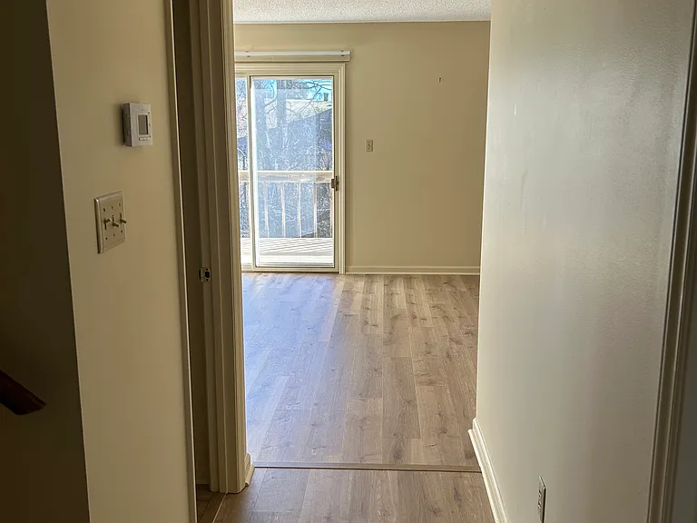 1320 Glenway Ave — Photo 5