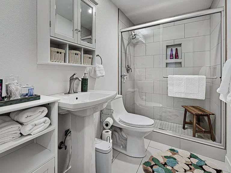 15185 Yotie Ct — Photo 27