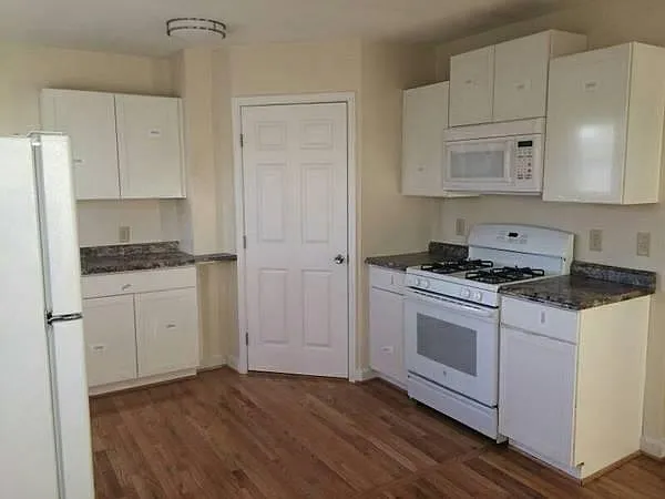 28 W Sunset Rd — Photo 6