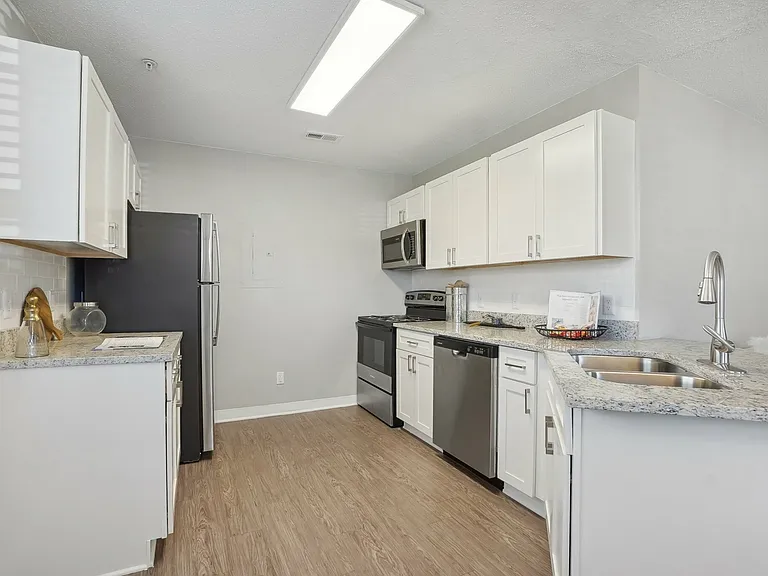 Stonebrook Apartments