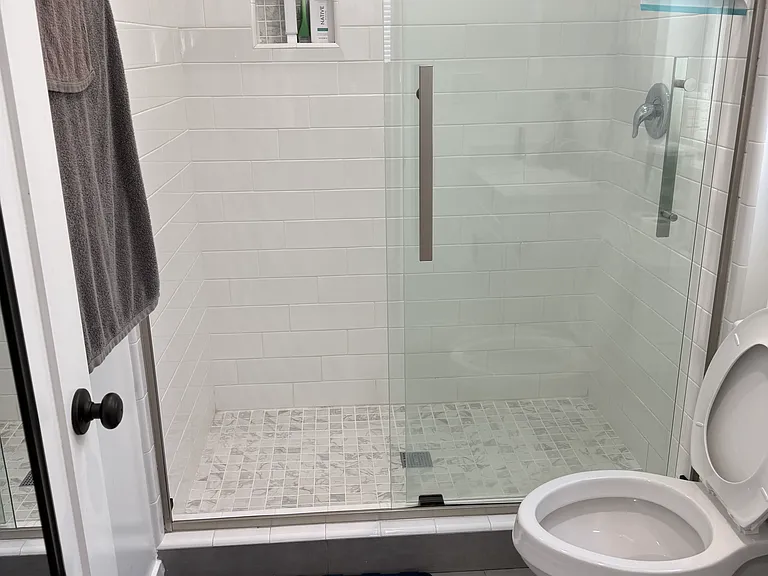3004 Shrine Pl S — Photo 11