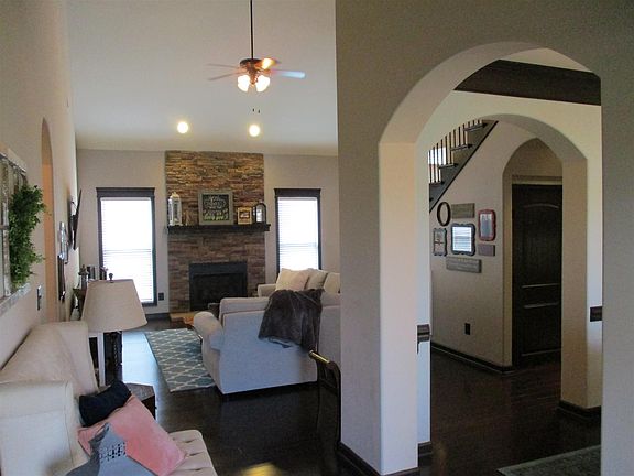 4th image of 3069 Carrie Taylor Cir