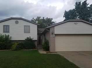 4823 W Nathan Dr, Sterling Heights, MI 48310