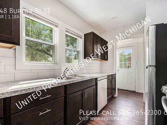 3rd image of 948 Burton St SE