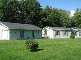 890 Myers Rd, Beaverton, MI 48612