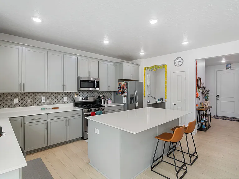 2613 N Snowberry Dr — Photo 6