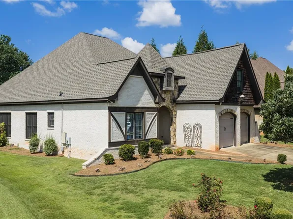 748 Karlee Ct, Auburn, AL 36830