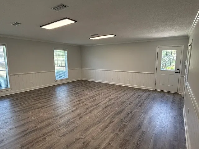 3 bed, 2.5 bath, 100 sqft, $2,595 — Photo 4