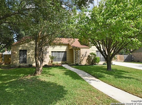 2nd image of 3606 Barton Springs St