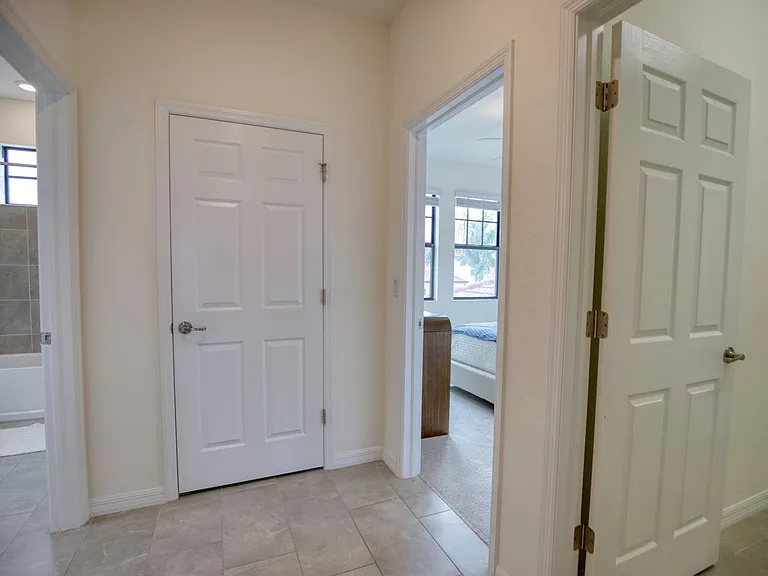 10046 Crooked Creek Dr #202 — Photo 30