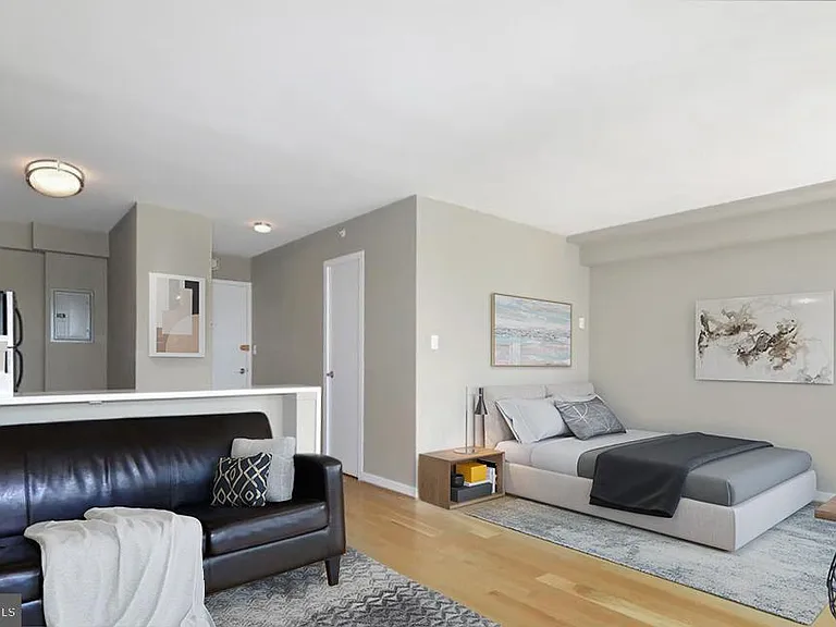 1101 3rd St SW #305 — Photo 3
