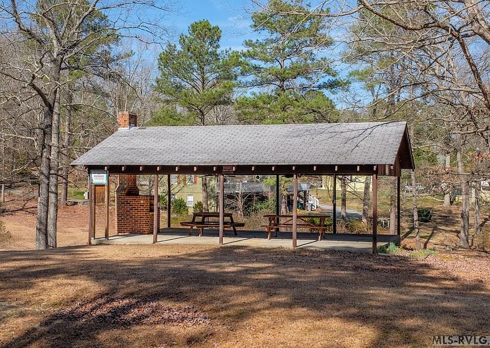 2nd image of 59 Occoneechee Trl
