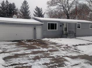 111 6th St, Lakeview, MI 48850