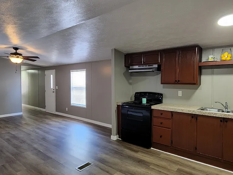 Hudson Haven Mobile Home Community — Photo 10