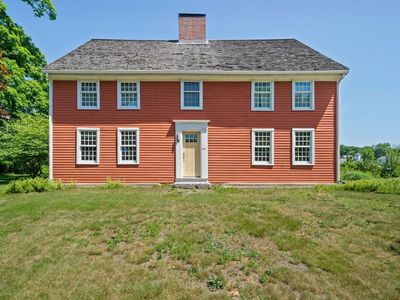 495 E Center St, West Bridgewater, MA, 02379