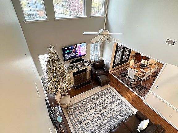 5th image of 5009 Sussex Dr