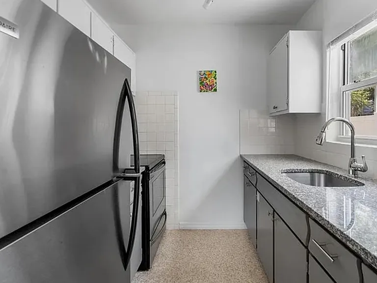 1739 Siesta Dr #2 — Photo 3