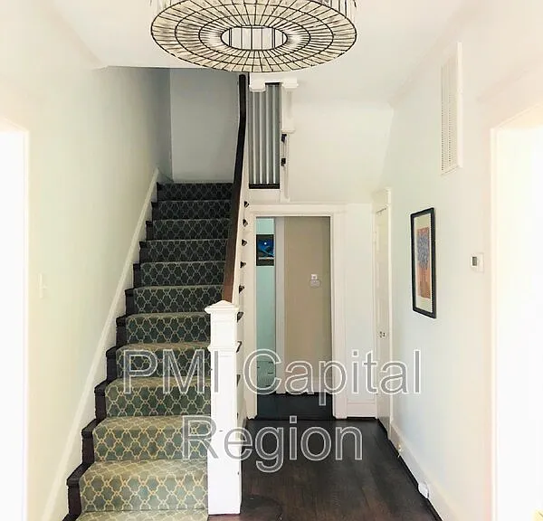 3917 Aspen St — Photo 2