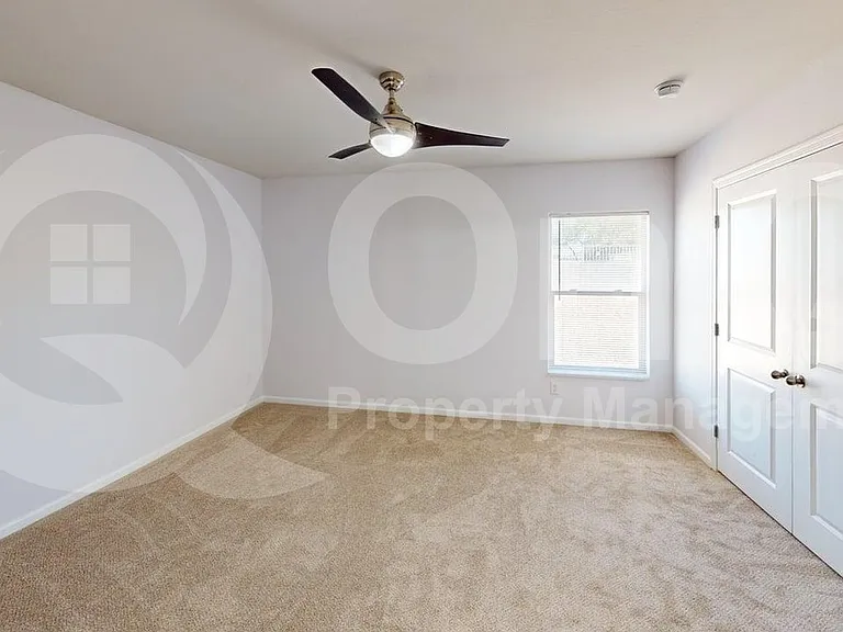 286 E Bobcat Pl — Photo 23