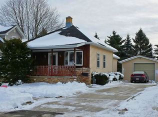 1815 Pleasant Ave, New Holstein, WI 53061