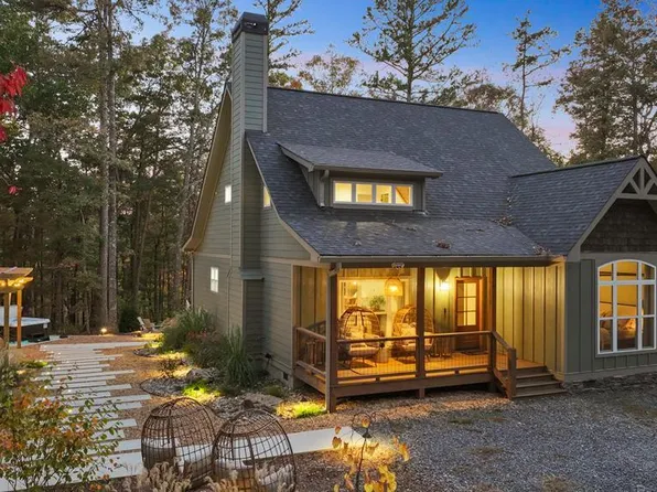 324 Overlook Way, Ellijay, GA 30540